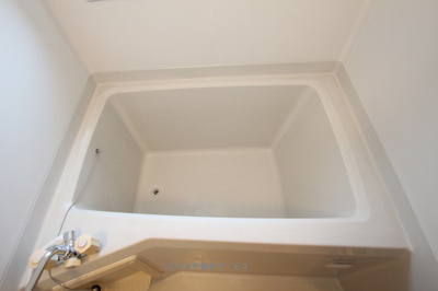 【浴室】 | イリス三芳A棟 | ゆったり過ごせるお風呂です
イリス三芳A棟　201号室　2020年6月8日撮影