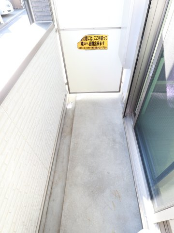 ジーメゾン昭島のバルコニー