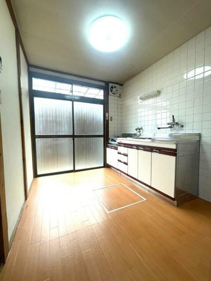 【キッチン】 | 山科区西野山中鳥井町　中古戸建（リースバックオーナーチェンジ）