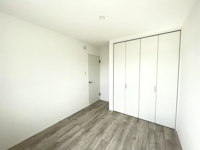 【洋室】 | 【新築分譲住宅】 山形市吉原南　☆全1棟☆ | 採光も取れており日当たり抜群です♪
