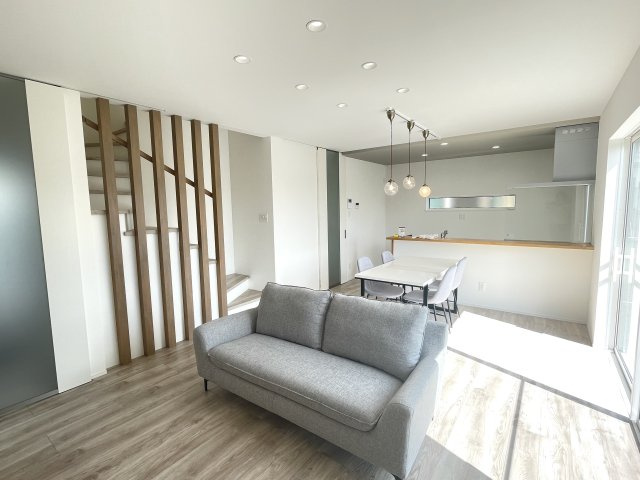 【居間・リビング】 | 【新築分譲住宅】 山形市吉原南　☆全1棟☆ | 16帖のLDKはご家族みんなが集える場ですね♪