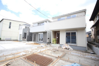【外観】 | 三郷市鷹野1丁目　全3棟　3号棟 | 駐車2台可能