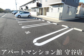 【駐車場】