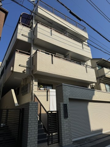 ハイツ三田の外観