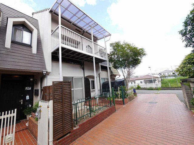 白川台連棟住宅の外観