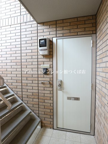 ソラーレつくばAのエントランス