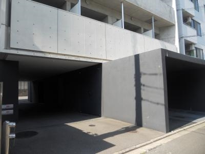 STYLE1（スタイルワン）のエントランス