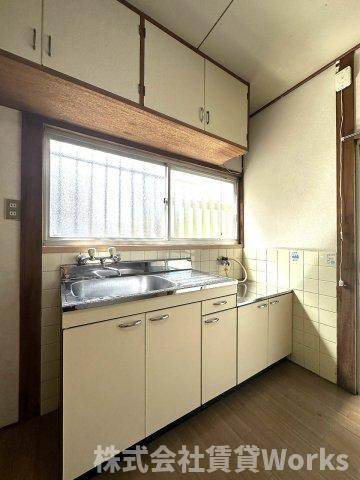 南佐古三番町長屋のキッチン|使いやすいキッチンです