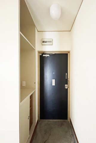 城ノ内コーポの玄関