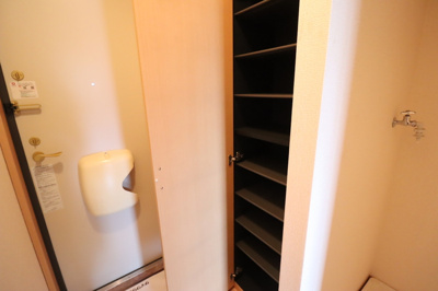 【玄関】 | グランドセントレア８８８ Ａ・Ｂ | シューズボックス