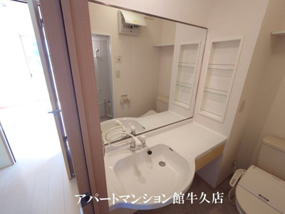 【独立洗面台】 | グランドセントレア８８８ Ａ・Ｂ | 大型洗髪洗面化粧台