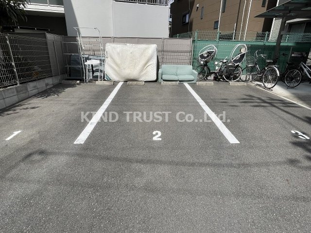 Avenirの駐車場|駐車場があります