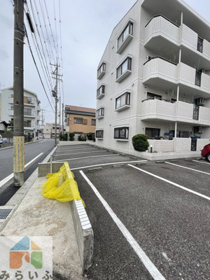 【駐車場】 | ホワイトレジデンス筒井