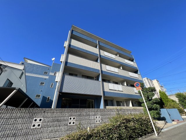 アクアライブラの外観