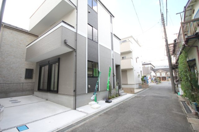 【前面道路含む現地写真】 | 三郷市谷口3990 | 前面道路含む現地写真です