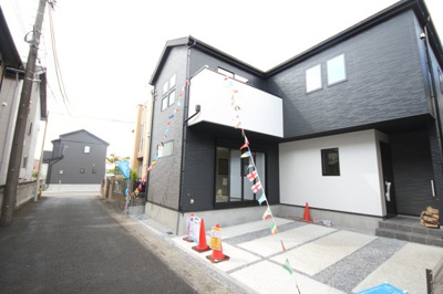 【前面道路含む現地写真】 | 三郷市戸ケ崎三丁目3790 | 前面道路含む現地写真です