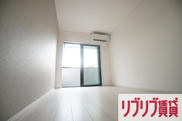 MELDIA東千葉Ⅱの居間・リビング