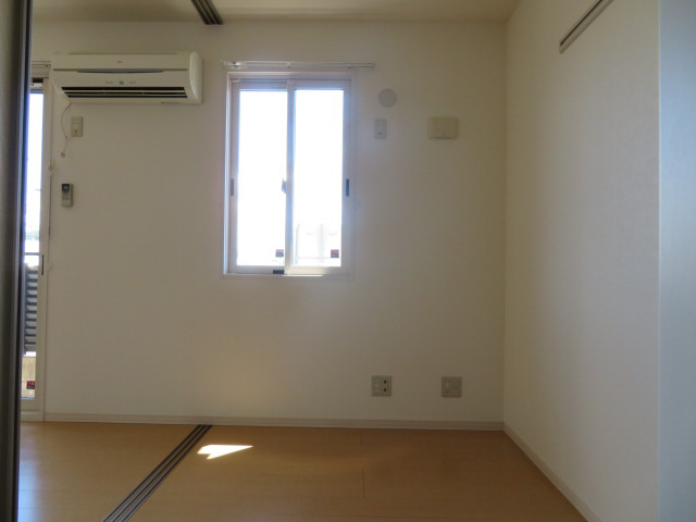 ラフレシール　A棟の洋室