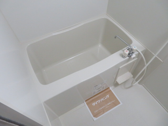ラフレシール　A棟の浴室