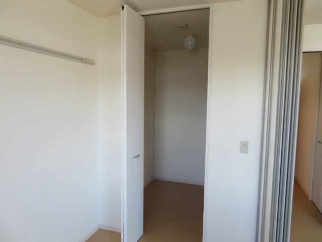 ラフレシール　A棟の収納