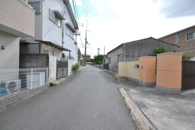 堺市南区小代の売地の前面道路含む現地写真
