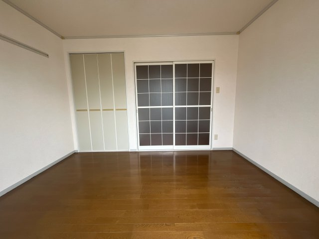 ロイヤルハイツⅡの寝室