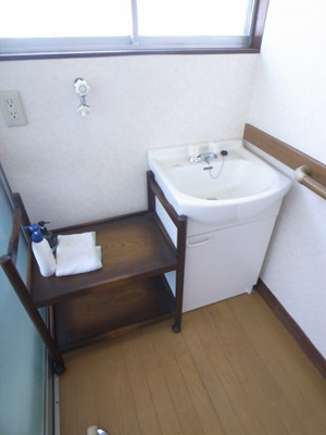 【洗面所】 | 亀井町平野貸家 | 朝の身支度も大事です☆