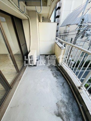 仲介手数料0円！泉グランドビルのバルコニー