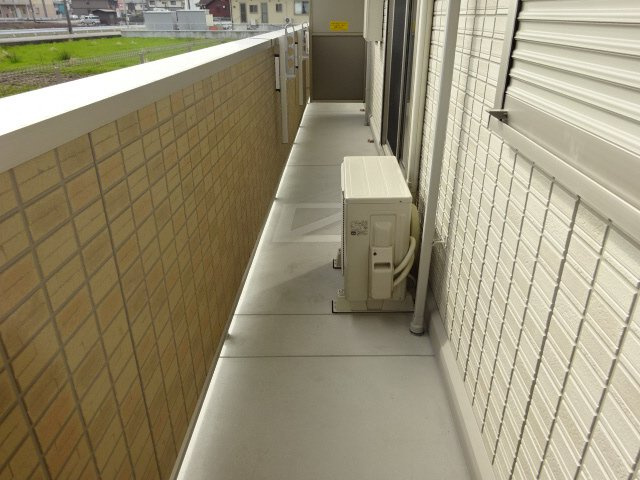 アーバンハイツ川田のバルコニー