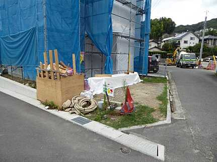 広島市東区上温品1丁目　新築一戸建て（全3棟）