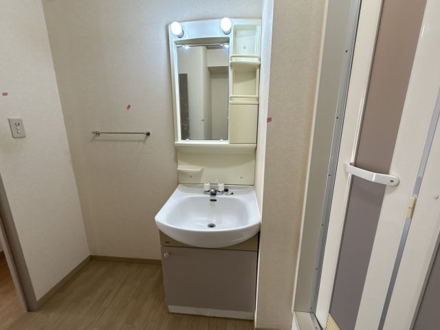 第５グリーンハイツ　B棟の洗面所