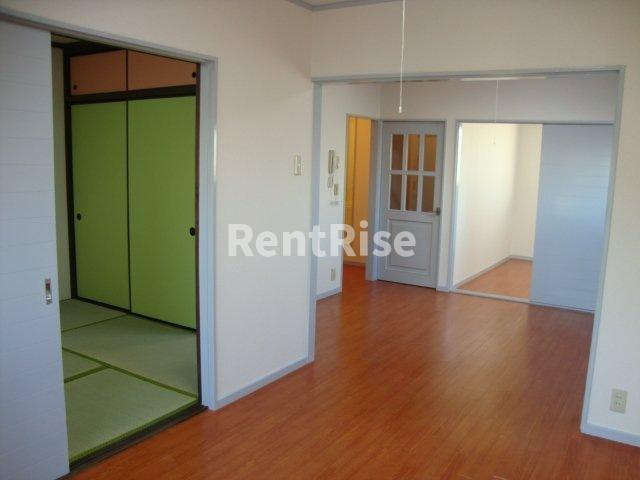 グリーンピア神戸の居間・リビング|リビング