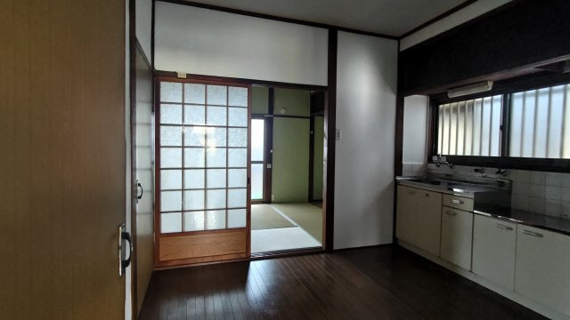 【居間・リビング】 | 城南町1丁目貸家