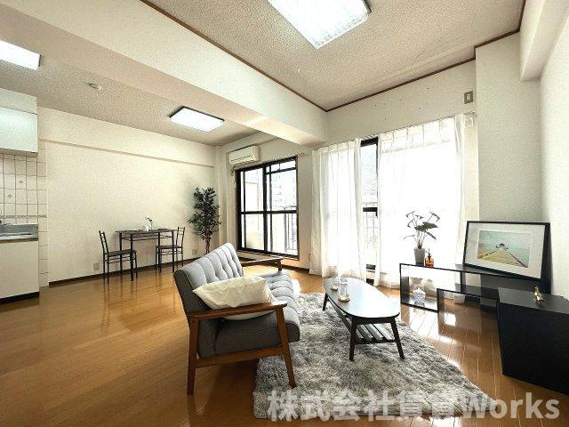 シティAZUMAの居間・リビング