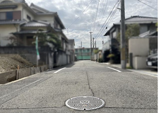 【前面道路含む現地写真】