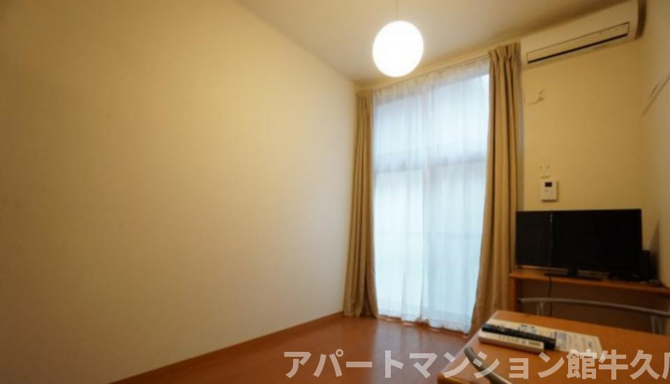 レオパレスパルメリアの居間・リビング|画像3