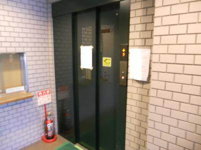 エリーフラッツ西京極のその他|エレベーター