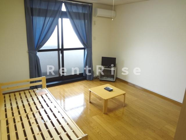 レオパレスT&Kの居間・リビング|画像5