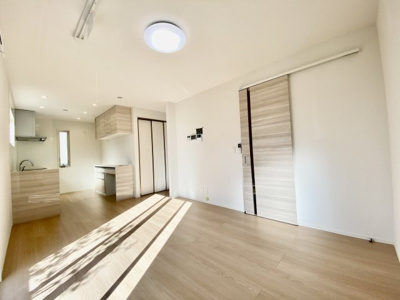 【居間・リビング】 | メゾネット岩橋Ⅱ