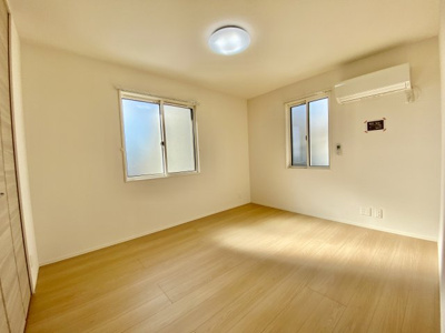 【洋室】 | メゾネット岩橋Ⅱ