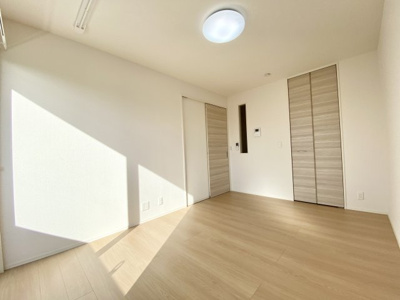 【洋室】 | メゾネット岩橋Ⅱ