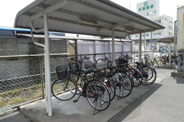 倉敷市昭和２丁目の賃貸マンションのその他共用部分|自転車置き場