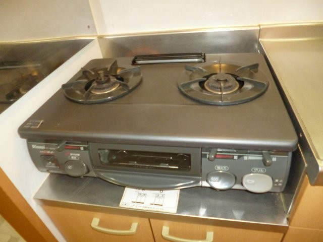 ＪＲＢハイツ倉敷駅前のキッチン|2口ガスコンロ