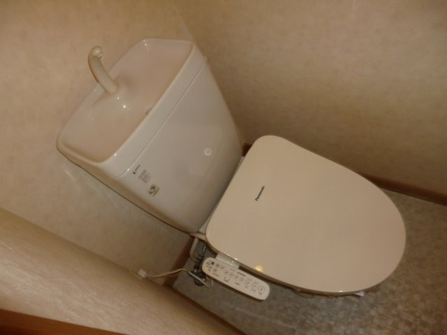 ＪＲＢハイツ倉敷駅前のトイレ|ウォシュレット