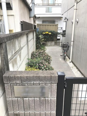 【エントランス】 | リンデンハイム　13044 | 落ち着いたエントランスです(^^)/