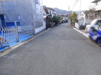 【前面道路含む現地写真】 | 川西市水明台3丁目3の39　新築一戸建て