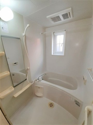 【浴室】 | プリーマ　パラスト　Ｂ