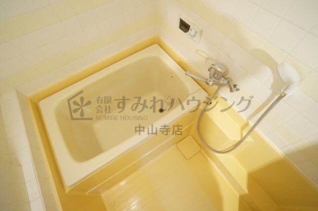 U.J.ビル宝塚の浴室