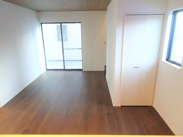 Bird garden美和町の居間・リビング