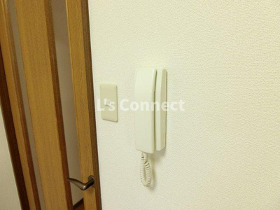 【セキュリティ】 | カヤバプラザＥ館 | インターホンで来客の確認ができます。